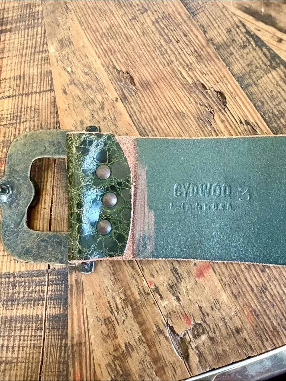Cydwoq Embellished Brass Belt Buckle with deep green embossed leather NWOT - Picture 2 of 5